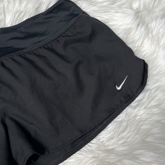 Nike Women’s Running Shorts XL Black - Picture 3 of 7